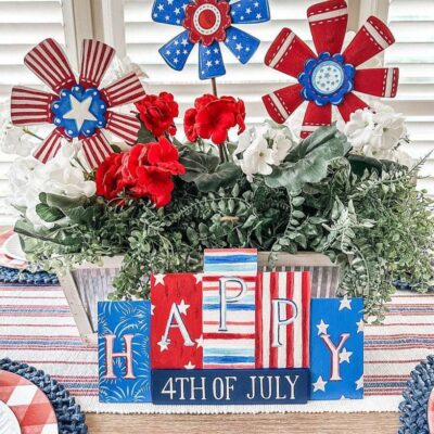 The Round Top Collection Table Decor | Patriotic Happy Sign